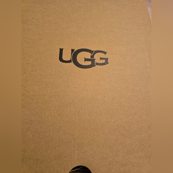 Brand-new never worn Ugg Fluff Yeah Zebra print women's size 9! - Picture 14 of 14